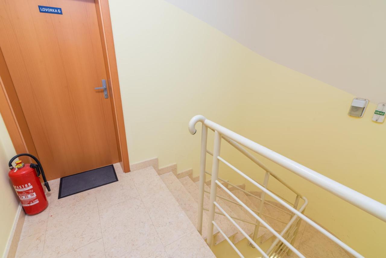 Beautiful Apartment Lovorka 6 , Baska, Krk Exterior photo